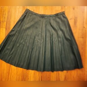 J Crew Hunter Green Faux Leather Lined Pleated Skirt Size 18 With Imperfections